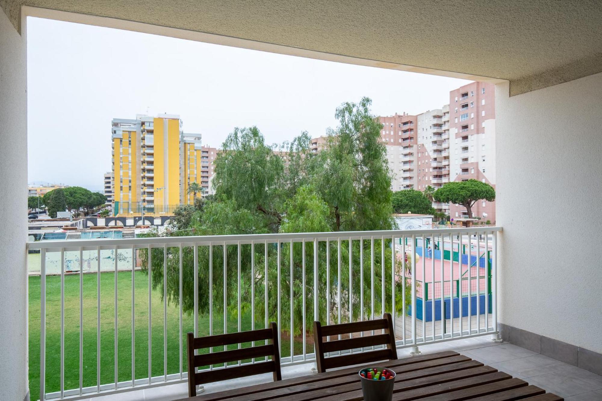 Apartamentos En Canet Al Mar, Junto Playa Y Con Piscina Canet d'En Berenguer Exterior photo