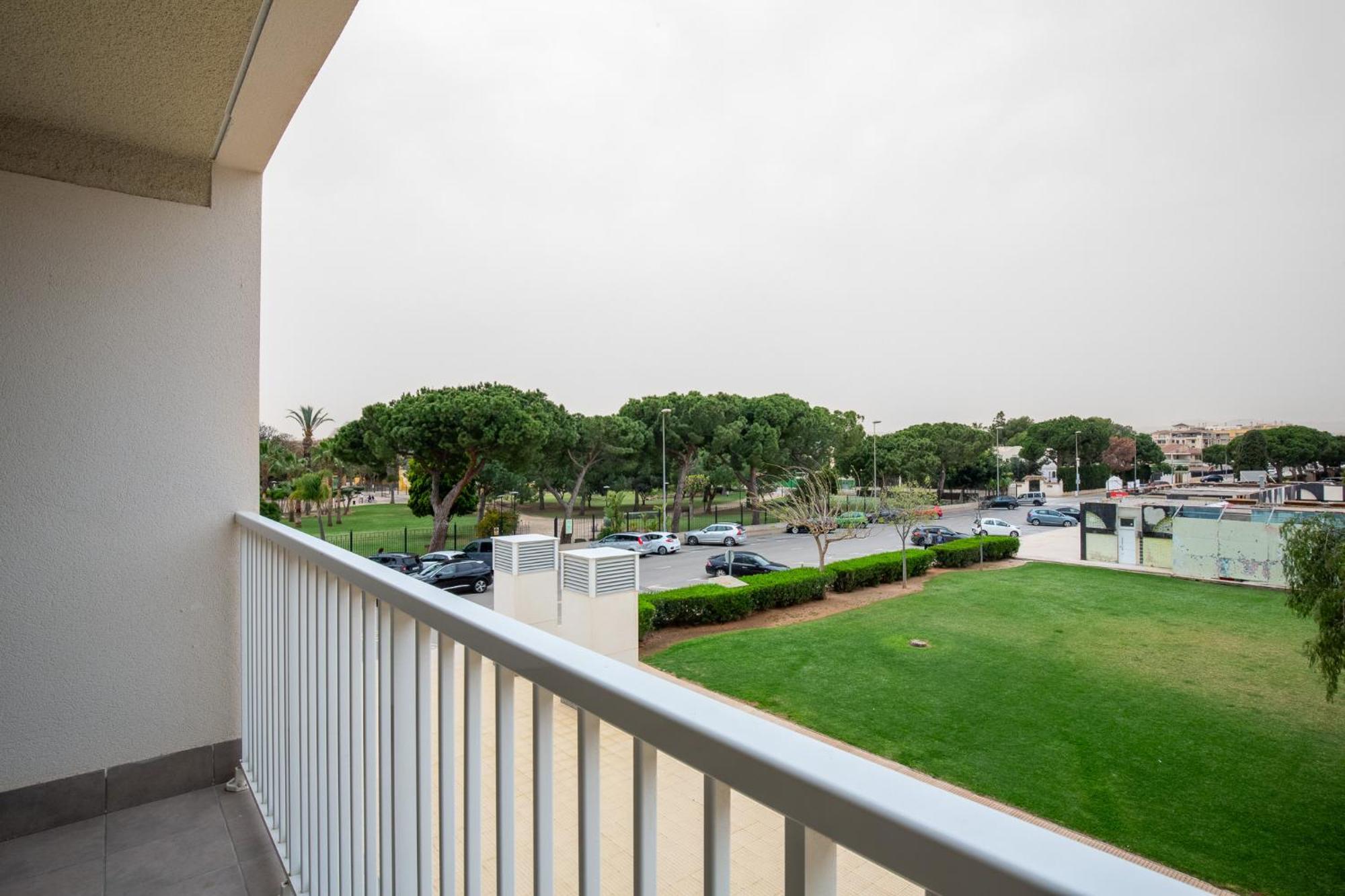 Apartamentos En Canet Al Mar, Junto Playa Y Con Piscina Canet d'En Berenguer Exterior photo